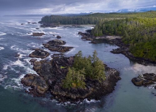 Top Five Outdoor Adventures in Canada With Les Stroud